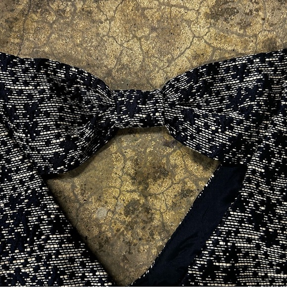 Trina Turk Womens 6 Fairlawn Floral Jacquard Dress Navy Blue Fit Flare EUC Lined - Picture 8 of 8